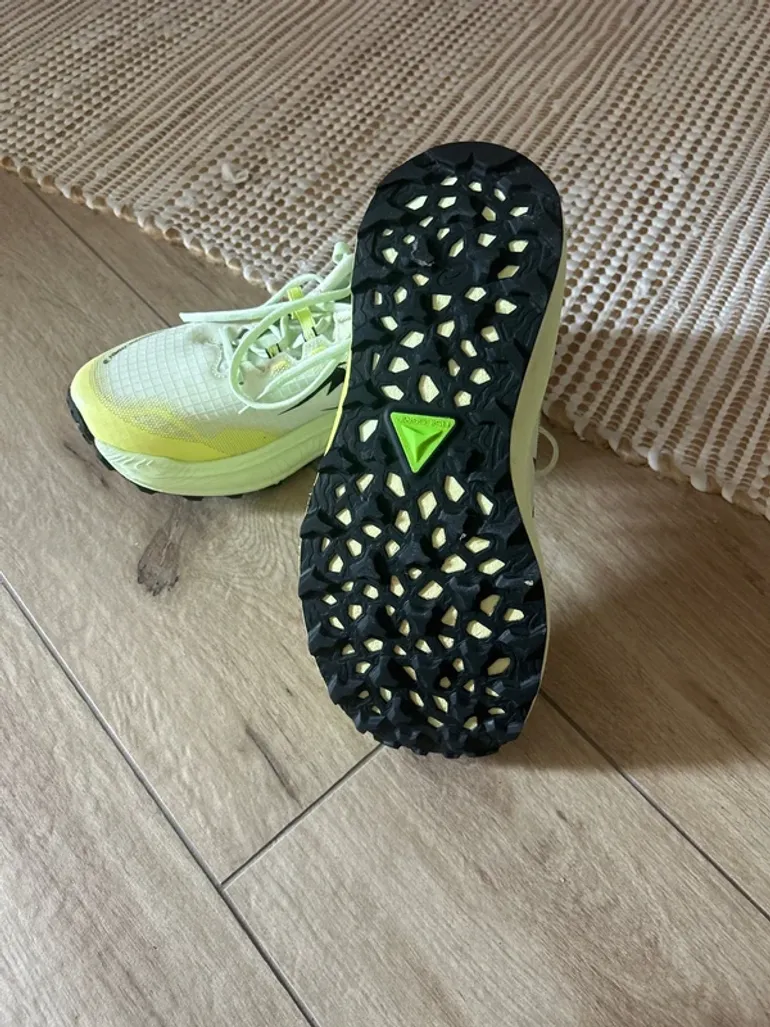 Used Asics Trabuco Max bike — image 3 of 6