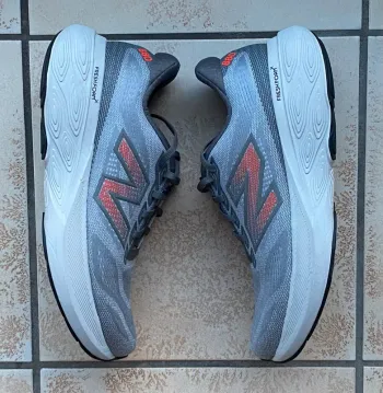 Gebrauchtes New Balance Laufschuhe Herren Gr. 43 bike — Bild 3 von 7