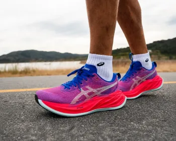 Asics Superblast bike usato — immagine 2 di 5