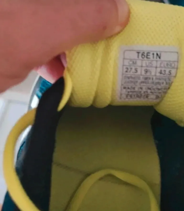 Used Asics Shoes 43.5 bike — image 4 of 4