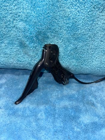 Shimano Ultegra Di2 ST-R8050 Shifter Drivetrain & Pedals de segunda mano