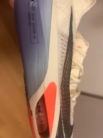 Used Nike Air Zoom Alphafly Next% 3 bike — image 5 of 7