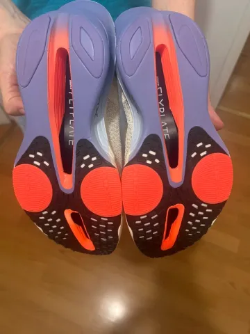 Used Nike Air Zoom Alphafly Next% 3 bike — image 2 of 7