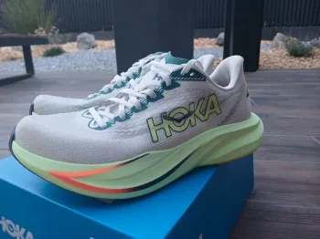 Hoka Mach 7 bike d'occasion — image 3 sur 3