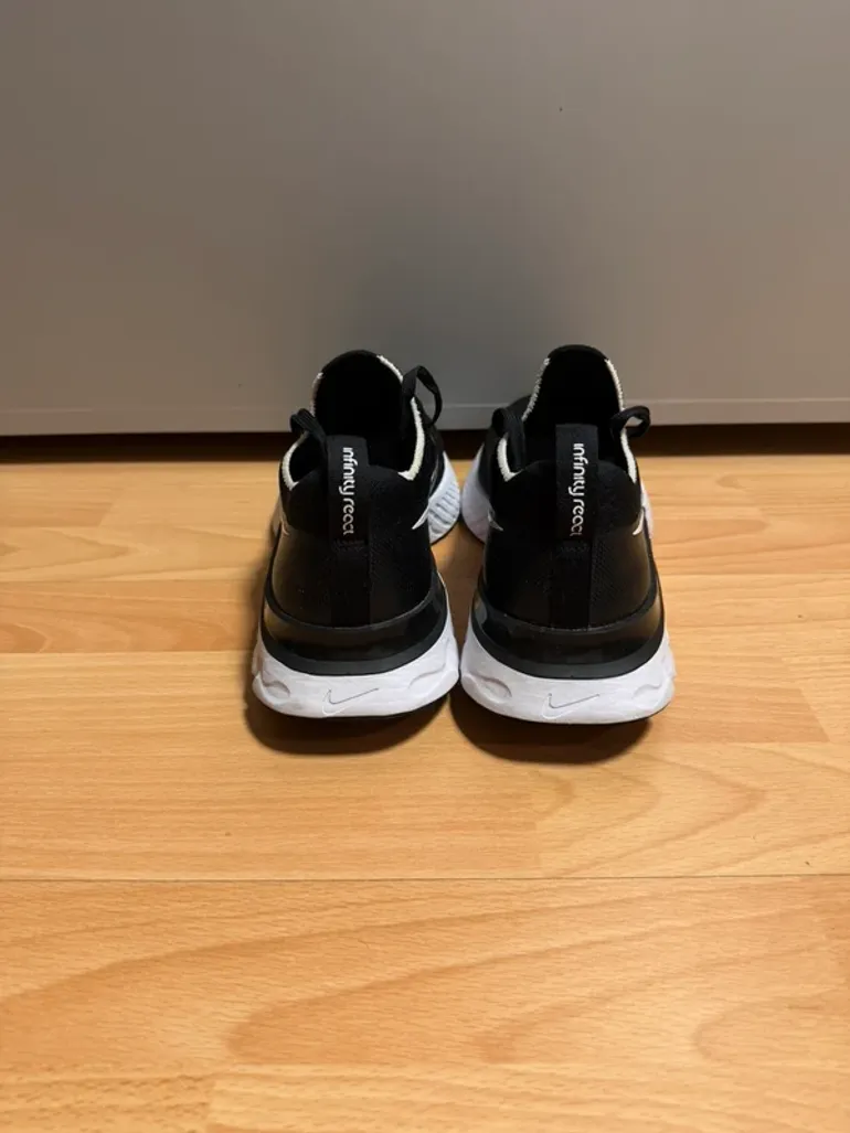 Used White React bike — image 4 of 4