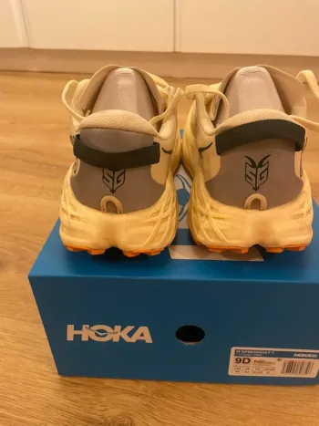 Used Hoka Speedgoat 7 bike — image 5 of 7