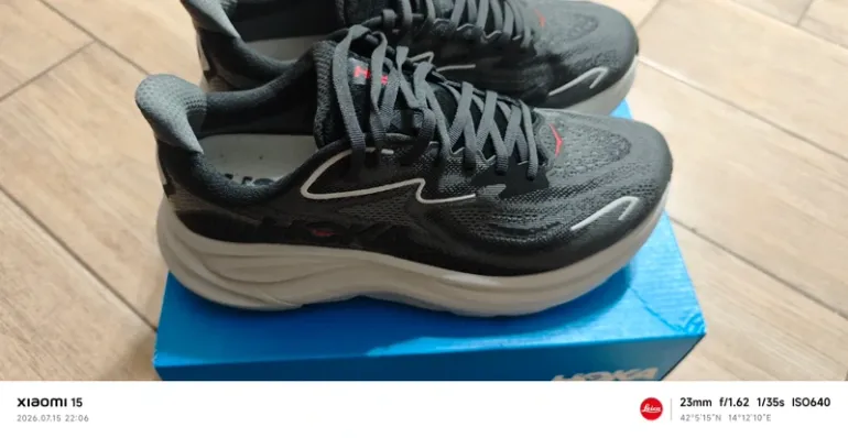 Hoka Clifton bike d'occasion — image 2 sur 7