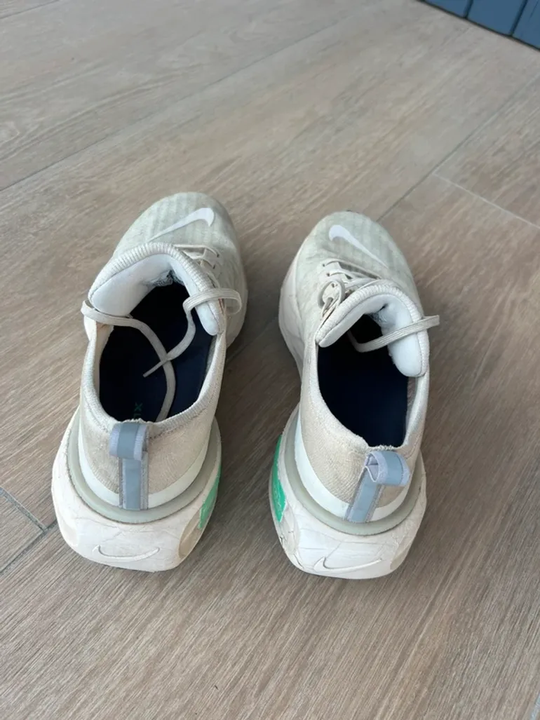Nike Invincible 3 bike d'occasion — image 4 sur 6