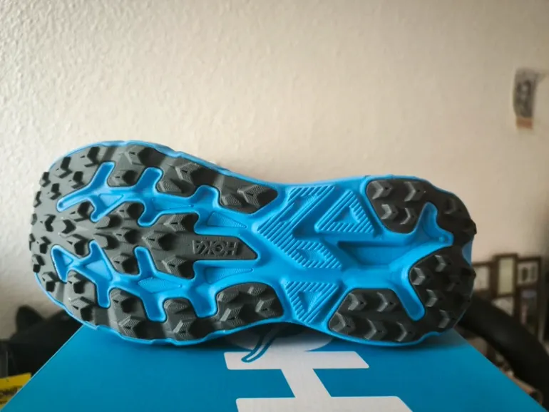 Used Hoka Running Shoes bike — image 4 of 5