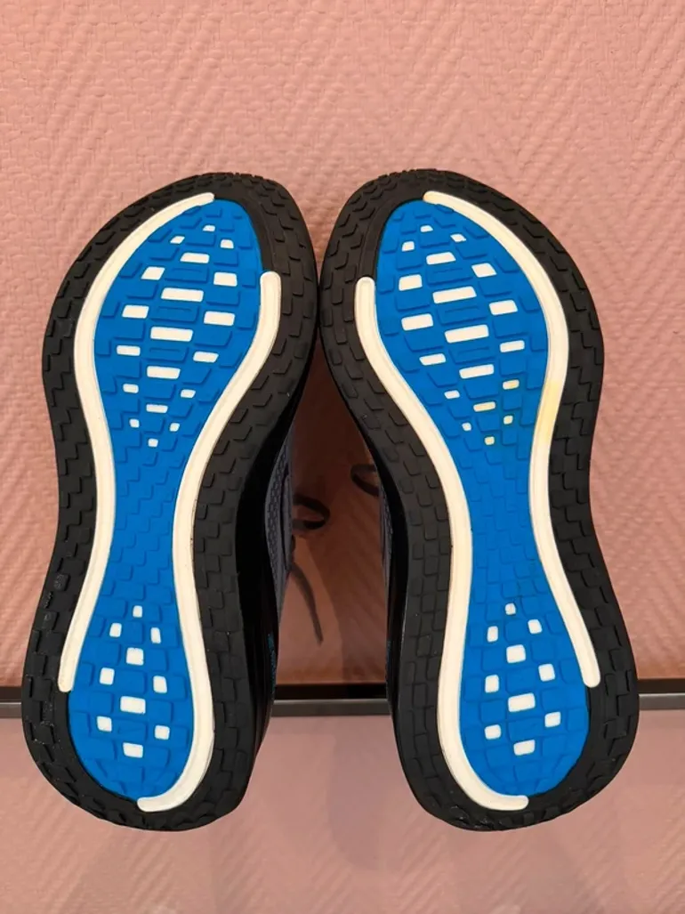 Used Nike Vomero Plus bike — image 2 of 6