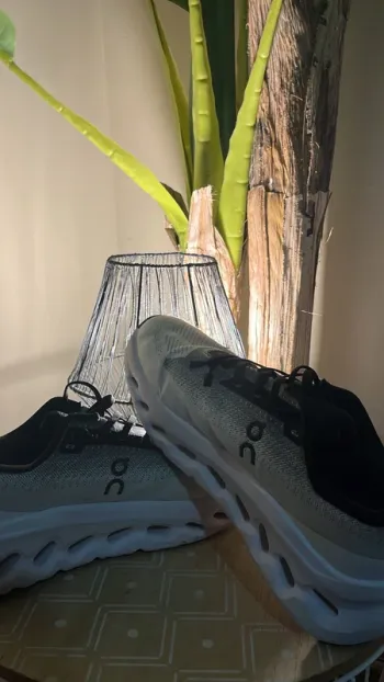 On Running Cloud Running Shoes d'occasion