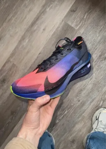 Used Nike ZoomX Vaporfly Next% 4 bike — image 2 of 5