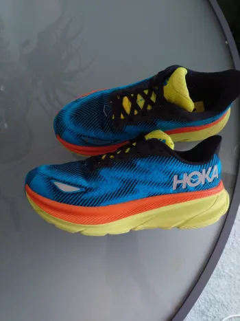 Hoka Clifton 9 GTX Running Shoes d'occasion