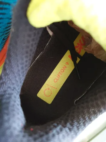 Used Hoka Clifton 9 GTX bike — image 7 of 9