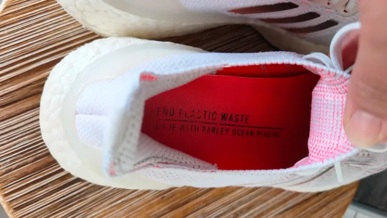 Brugt Adidas Ultra Boost bike — billede 8 af 10