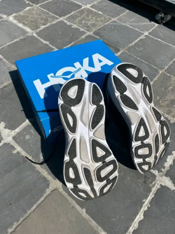 Hoka Bondi 8 bike d'occasion — image 3 sur 5