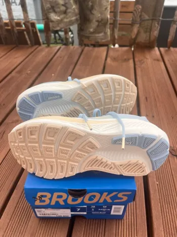 Použité Brooks Ghost 17 bike — obrázek 2 z 6