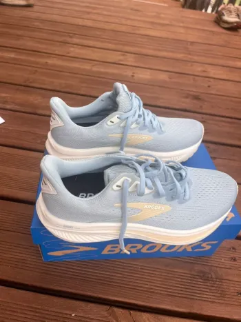 Used Brooks Ghost 17 Running Shoes