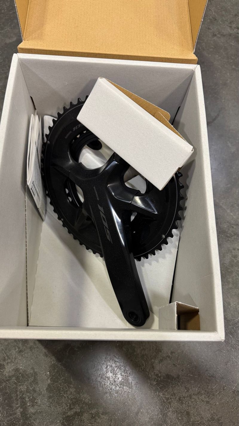 Used Shimano 105 Crankset 2026 Drivetrain & Pedals