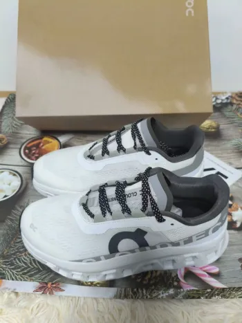 Used Time On running shoes size EU 41 Running Shoes