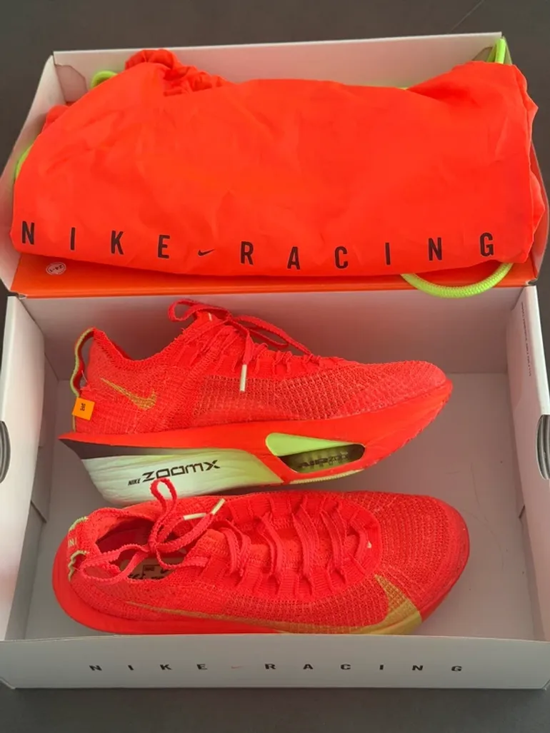 Used Nike Air Zoom Alphafly Next% 3 bike — image 3 of 3
