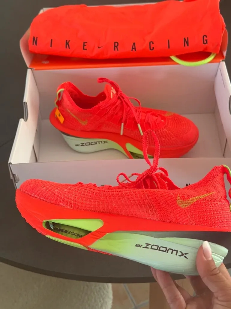 Used Nike Air Zoom Alphafly Next% 3 bike — image 2 of 3