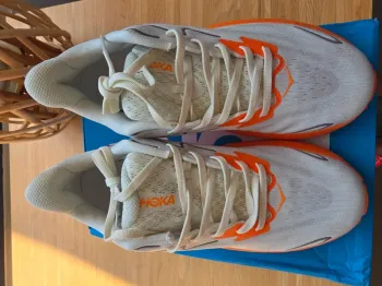 Hoka Baskets running bike d'occasion — image 2 sur 6