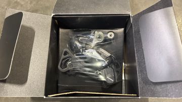 Used Shimano GRX Di2 RD-RX817 Drivetrain & Pedals
