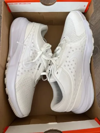 Used Nike Star Runner 5 Running Shoes