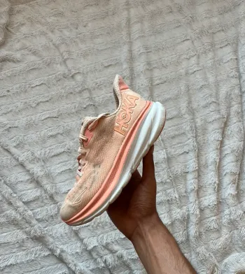 Hoka Clifton 9 Running Shoes d'occasion