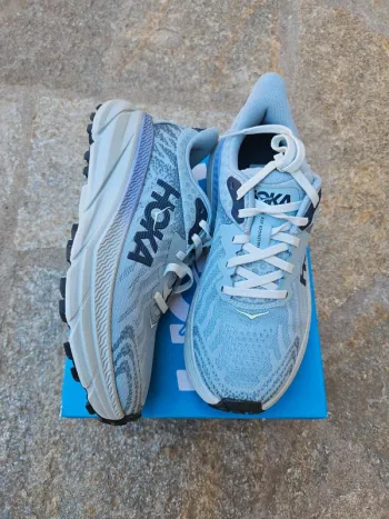 Hoka Challenger ATR 7 bike d'occasion — image 2 sur 7