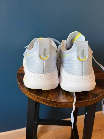 Used Asics Nimbus 27 Gel bike — image 3 of 6