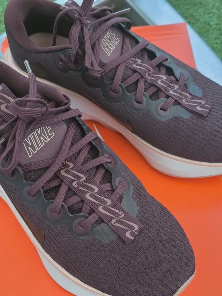 Rose Nike Running Fitness Shoes bike d'occasion — image 11 sur 15