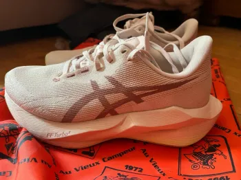 Asics Novablast 6 Running Shoes d'occasion