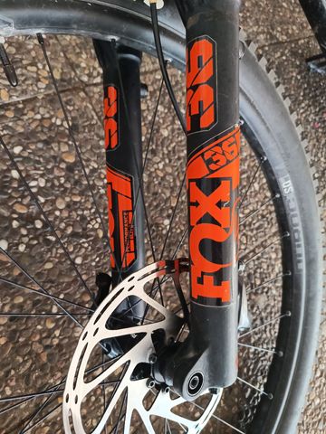 Brugt Fox 36 Performance Elite FIT GRIP2 Boost 2020 bike — billede 2 af 3