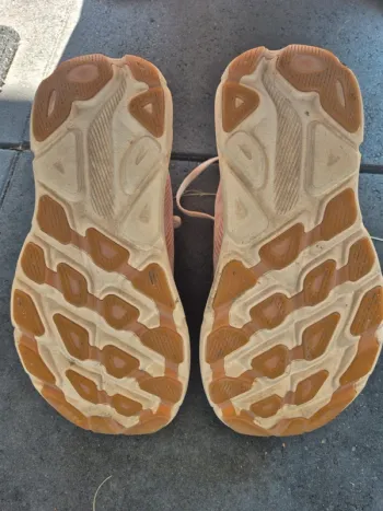 Hoka Clifton 9 bike d'occasion — image 4 sur 5