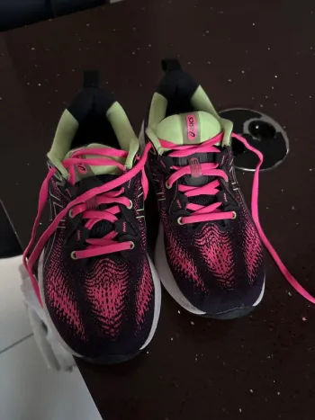 Used Asics Running Shoes Running Shoes