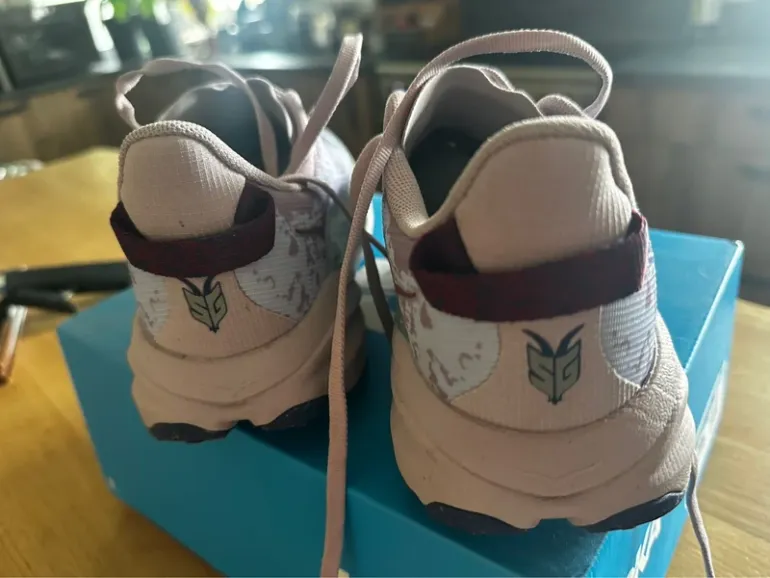 Hoka Speedgoat 6 GTX bike d'occasion — image 3 sur 5