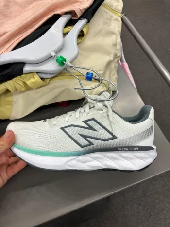 Used New Balance Sneakers Running Shoes