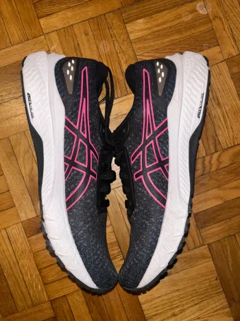 Used Asics Baskets Femme bike — image 4 of 6
