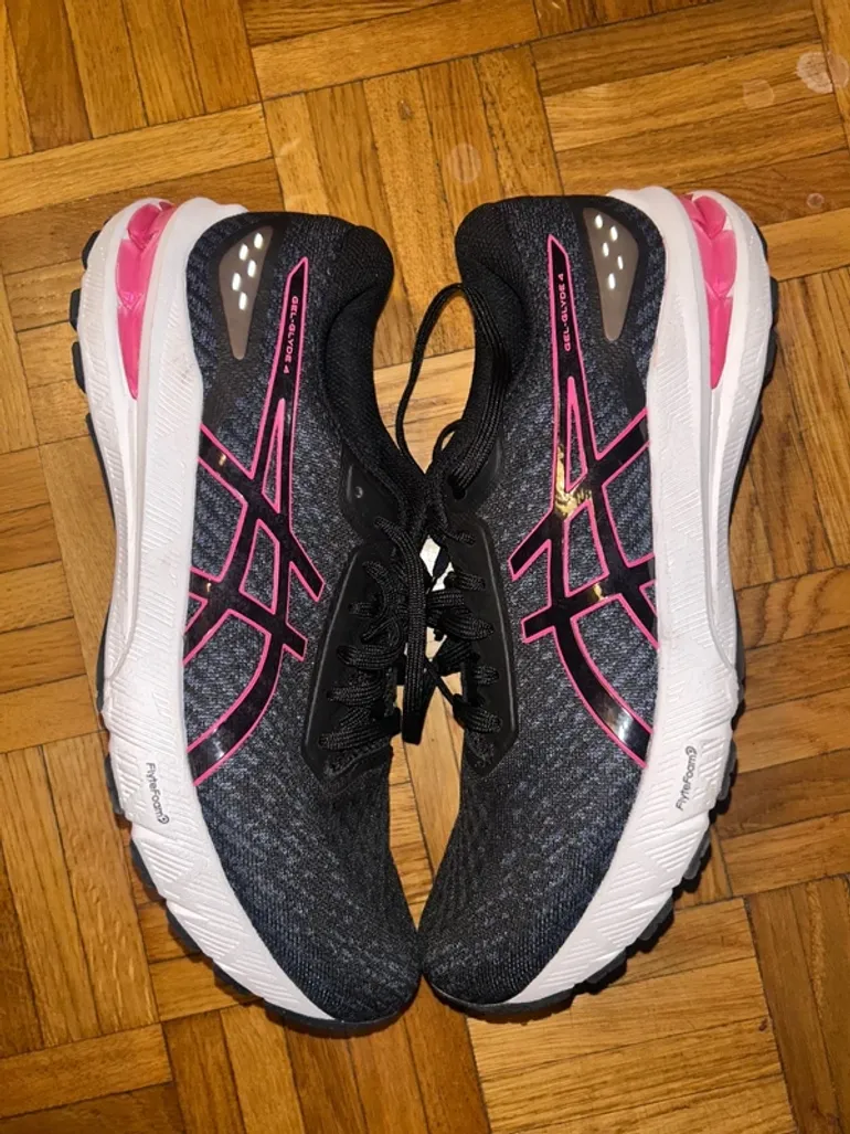 Used Asics Baskets Femme bike — image 2 of 6