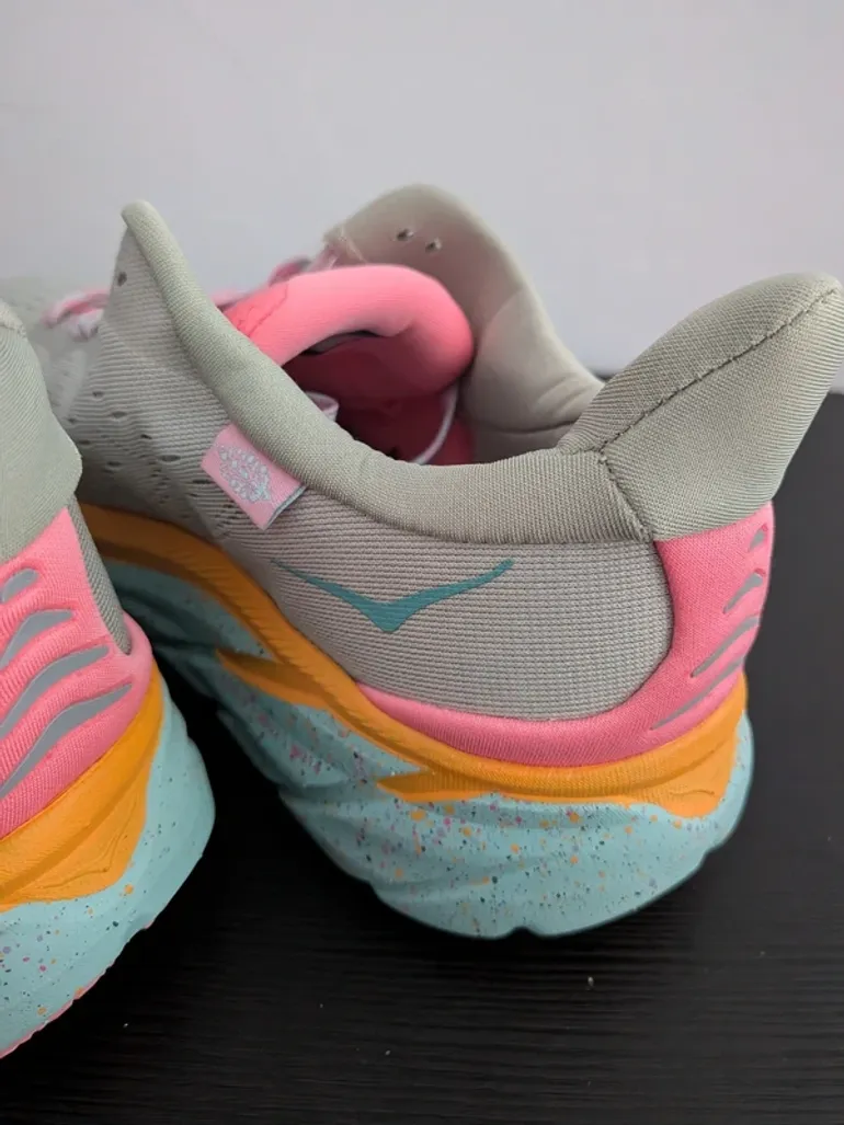Used Hoka Clifton 8 bike — image 6 of 7