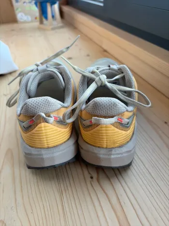 Used New Balance Trail Running Shoes bike — image 5 of 7