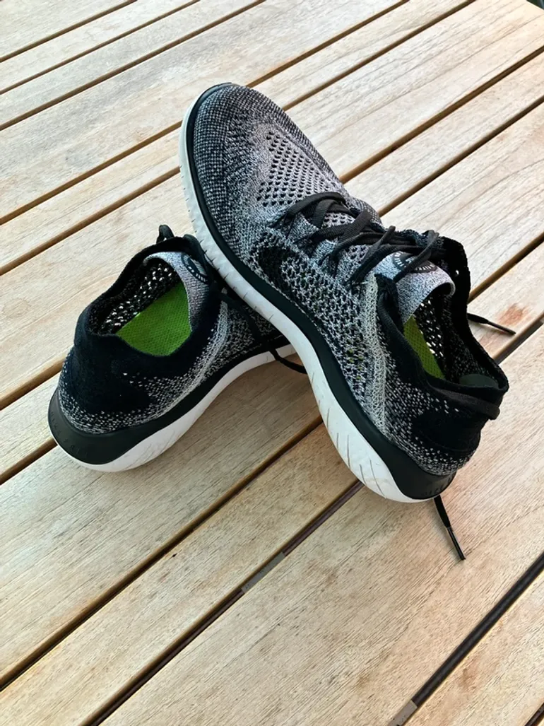 Tweedehands Lauf Free RN Flyknit bike — afbeelding 2 van 8