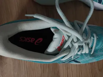 Used Asics GT-2000 8 bike — image 3 of 3