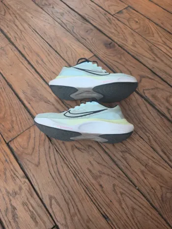 Used Nike ZoomX bike — image 6 of 7