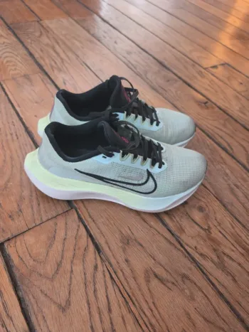 Used Nike ZoomX bike — image 4 of 7