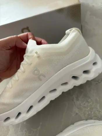 Used On Running shoes bike — image 9 of 9