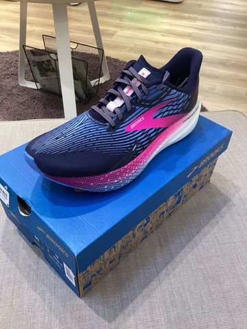 Gebrauchtes Brooks Hyperion Max Running Shoes