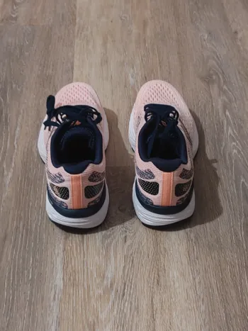 New Balance W680 bike d'occasion — image 3 sur 8